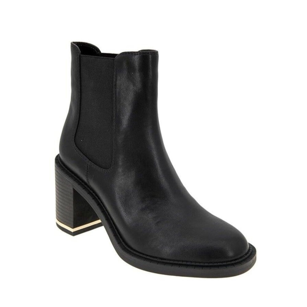 BCBGeneration Womens 5 M Black Leather Boxxa Block Heel Booties NIB PU6